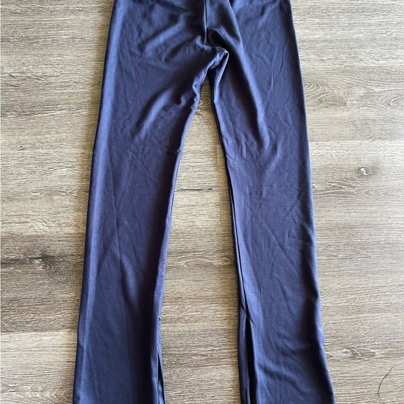 Free People Navy Yoga Pants - Picture 3 of 4